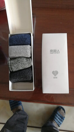 物美价廉！值得购买！五颜六色五彩缤纷，美哒哒！不懂冬天暖不暖啊