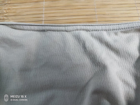 背部线口差了一点，穿上总体还是比较舒服的