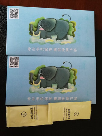 抗指纹性：效果不错
透明度：非常好