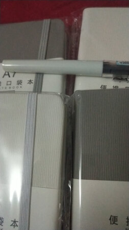 产品质感：看起来还可以，蛮喜欢的，下次还会再买。