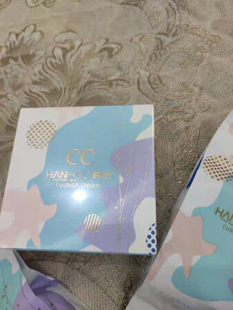 大品牌值得信赖，这么久了才来评价的，化妆品收到包装的很好。用来送礼也不错的。卖家服务很好，发货速度快，只是希望下次能用一个给力的物流，一个好品牌稍微用一个给立一点的物流不是更好吗。五星好评吧。产品不错，下次还会再来购买，价格也实惠，也值得推荐。