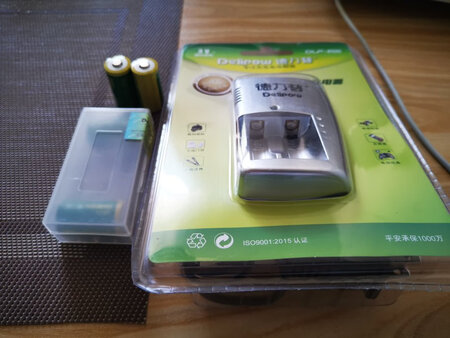 包装完美  准备充电  之前用过这个品牌还不错