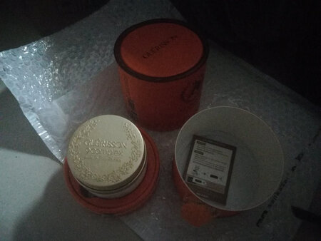 包装跟以前的有些不同，味道没变，等用过了再说～