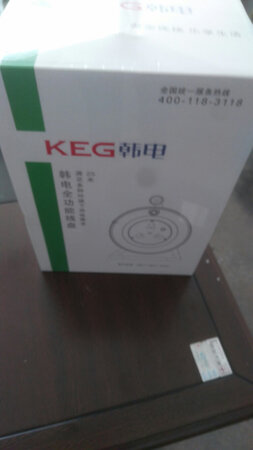 产品质感：不错，有分量，做工也还不错
外形外观：设计的不错，多孔，有热保护
安全性能：防插，热保护
其他特色：线材不错，物流也蛮快，活动价格实惠