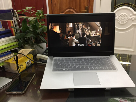 非常给力，非常奈斯，非常薄，非常好，总之，超级好用，很有质感，有档次！
屏幕效果：好
外形外观：漂亮
轻薄程度：到位