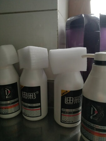 迪彩弹力素香味浓，不油.每天都要用，快递速度比较快，包装还好。