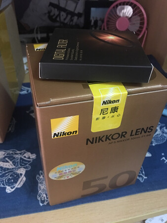 国庆前本来以为不能发货，最后还是到了！刚开感觉很不错！物流也很给力！送的uv镜也很棒！