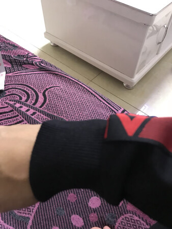 衣服的两只手都不一样长！做得太差了