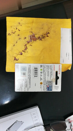 宝贝看上去不错，是正品！但物流或快递实不敢恭维，不知应给哪个环节差评，以后弄清后再差评吧。