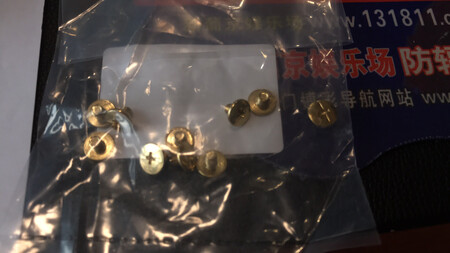 这包少2个螺帽，已补回。