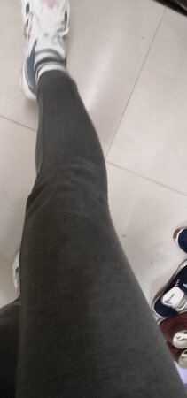 瘦的人穿起来好看，不瘦的人建议不要买，会比较丑，比如说我