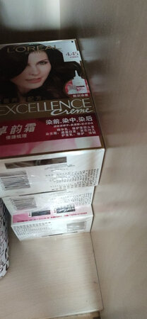 一直都在用这款染发剂，颜色很正好，物流超快