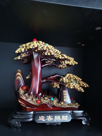 宝贝不错，做功还挺好的，摆上去也挺好看，送给朋友公司乔迁觉得不错。就是还是不够大。能再大点吗老板，哈哈