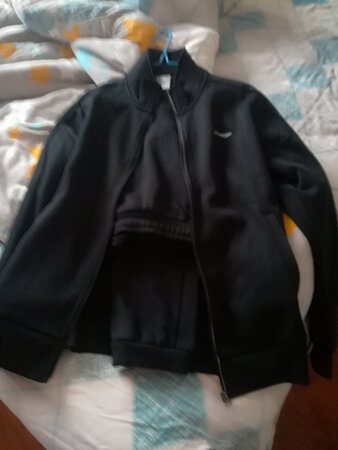 做工精致，没有多余的线头，感觉还行吧