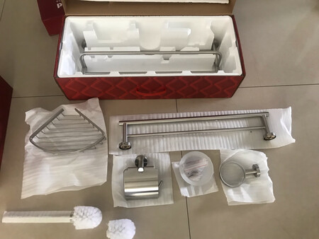 一次性购买很好，做工很好，厚实，很有份量，已经多次购莱尔诗丹的东西，会持续关注这个牌子，做活动时会再次购买，老板人很诚信，值得购买！
