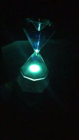 这是下单的第二个，送人挺惊喜的一个礼物！就是价格有点贵