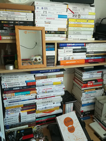 国产大品牌，用起来还不错，能够满足日常使用，推荐四个星。京东物流速度很快，一如既往的赞赞赞。大品牌放心用。一直用京东买书，很合适，速度快，质量也是正品，还会继续支持。