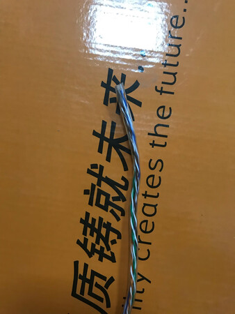 透明塑料皮，感觉很时尚！