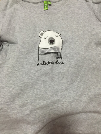 衣服很舒服，纯棉的。已经是第n次买秋鹿的家居服了！