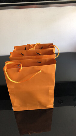 一次性购买了三件，都收到了，非常喜欢，对经常办公出差的人来说实在是太实用了，特别是送给朋友的时候，他也很喜欢。再说一下物流。比我想象中要快很多，本以为今天才能收到，结果昨天就送来了。很及时，没有耽误事儿。棒棒哒！