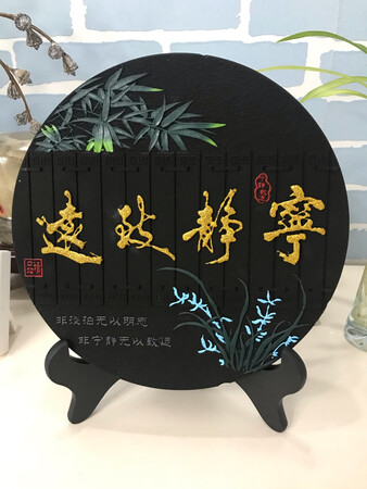 放着还是有不一样的氛围，总的来说还是挺喜欢的！