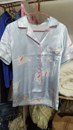 整体不错，就是不是很透气