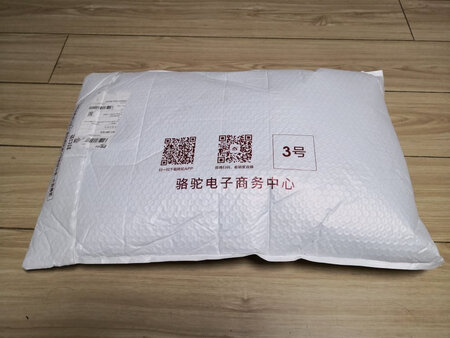 容量大小：这款50L比较适合我
尺寸大小：尺寸大小设计合理
风格类型：我比较喜欢深色
防水等级：还没试。骆驼?加油！！！