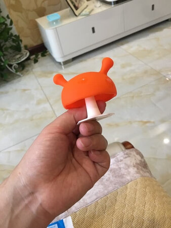 使用方便，设计精巧，孩子喜欢，无异味，值得购买