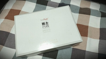 某天在逛网，想着自己的内内该更新了，没成想正好看到这个牌子的在搞活动，仔细看了下是京东自有品牌，当然是找人代工了，抱着试一试的想法下单买了一套，到手后发现出乎意料，从料子到做工都令人满意，关键还便宜，推荐大家购买！