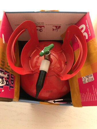 气球能坚持7.8个小时，但是充不了70个气球，应该是我气充的比较多。气充的多坚持时间更久一些。