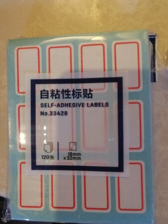 产品质感：还行，粘度什么都还好
正常使用