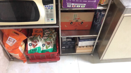 产品质感：还行吧，媳妇买来用的，好不好我也不知道