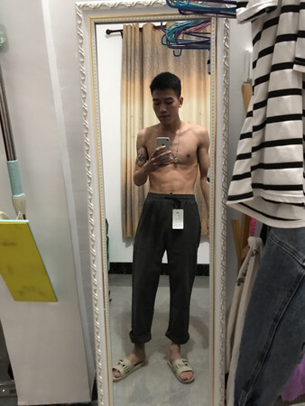 客服态度好，物流也快，穿着舒服。推荐购买！棒棒的?