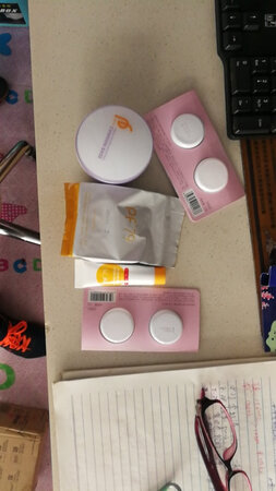 以是多次购买，效果杠杠的，很适合徽黄皮肤使用。老板还送了两样试用装，谢谢老板！！