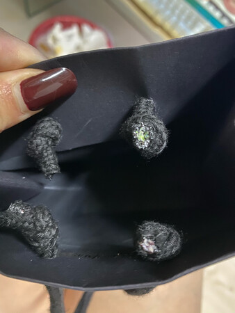 好像不是真的呢，袋子有瑕疵，扫不出来