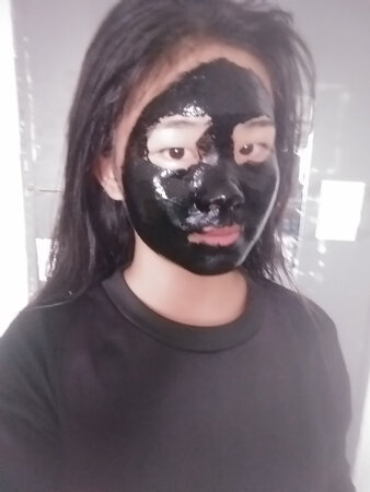 使用感受：感觉很舒服，有一种冰凉冰凉的感觉，超级舒服，面膜也超级服帖