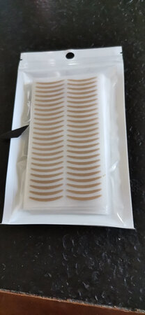 这个美目贴很好用的，我很满意，下次还会光临小店