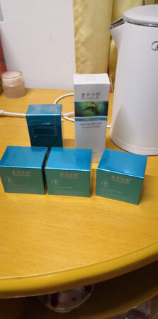 一直用海洋诗韵的去痘产品，很好有效果。