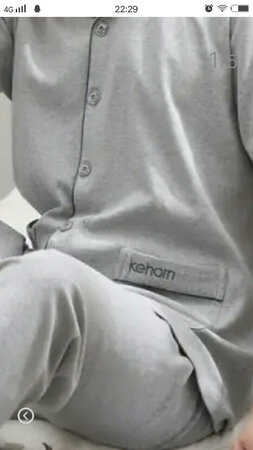 睡衣是纯棉的，挺舒服的。