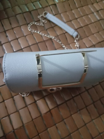 外观颜值：大方，
材质手感：空间大
适用场合：都可以，
其他特色：美
容量空间：空间大
做工细节：好