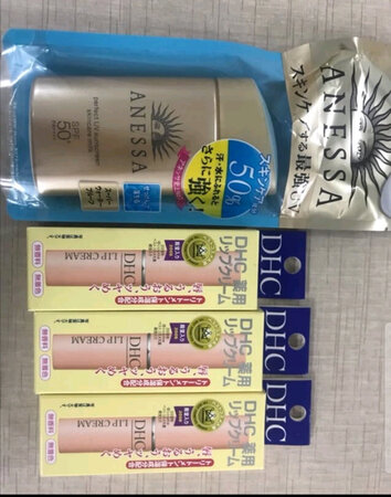 作为一个买东西很纠结的人，看了很多家，看图片和评论，比较后，最终选择这家店，收到货，质量非常好，没有让人失望，而且性价比超高，比实体店便宜太多了，很满意的一次购物，推荐购买。