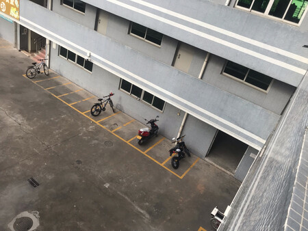 还可以，收到货就跑了80多码，就是脚架有点短