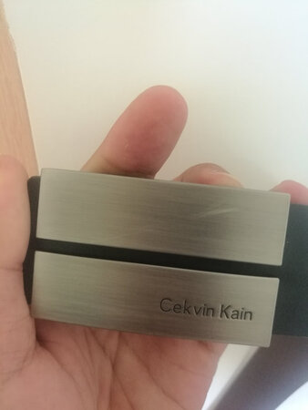 品牌已经打了擦边球，这个没什么问题，最不能接受的是，收到一个次品。