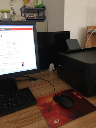 电脑很棒，就是window10操作系统不熟悉。