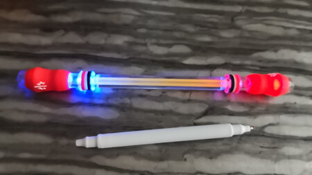 造型独特，小朋友觉得非常好看！爱不释手，五星好评。。。。。。。。