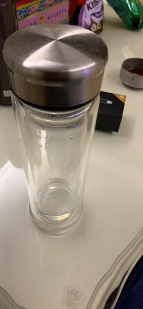 一直都在用这种杯子，前面的三个不小心打烂了，又重新购买，开水刚烧开就冲进杯子里泡茶喝，不用担会爆
