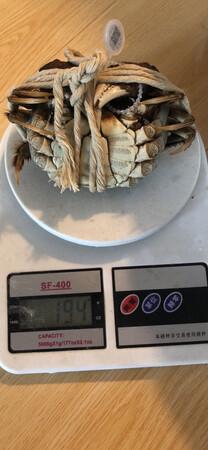 买的是公的五两一只，结果收到加绳子才四两。母的买的是3.5两一只。买到加绳子才三两。缺斤少两直接掉一个档次！差评！！钱多花了品质没享受到
