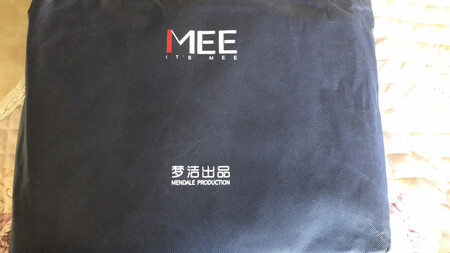 第二次购买了 是纯棉的面料 手感很舒服 颜色鲜艳 而且物流特别快 这次搞活动又买了同款 不错?
