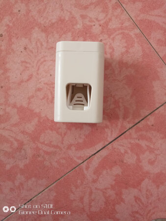 牙膏挤不出来啊！
