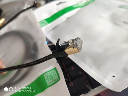 包装美观，而且是纯铜芯线，东西还挺好用的，水晶头看上去也特别结实，物流很快，头天下单，第二天就到了，拿回家之后立马安装上，长度刚刚好，价格也便宜，安装简单，东西好用，物美价廉啊！！以后有需要还会再来买的，很好的卖家和店铺